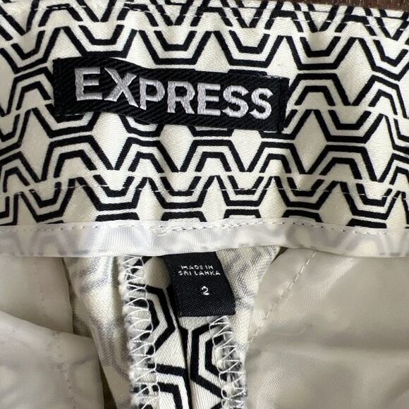 Geometric‎ Print Shorts Black and White Patterned Casual Everyday - Picture 5 of 6